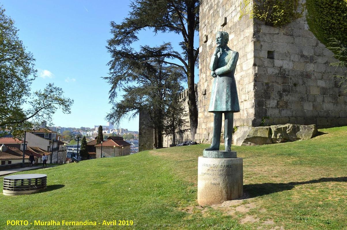 1227- Porto- De Batalha a Ribeira.jpg